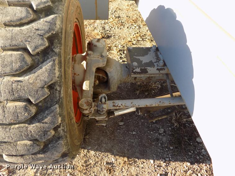 image for item DY9152 2003 Skyjack SJ8841 scissor lift