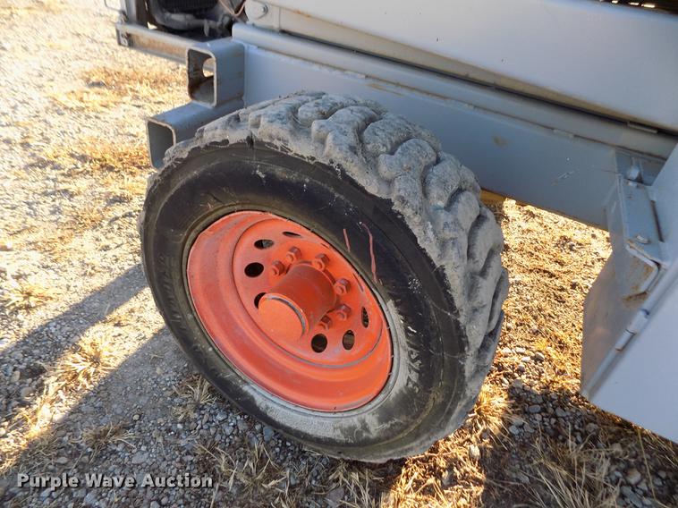 image for item DY9152 2003 Skyjack SJ8841 scissor lift