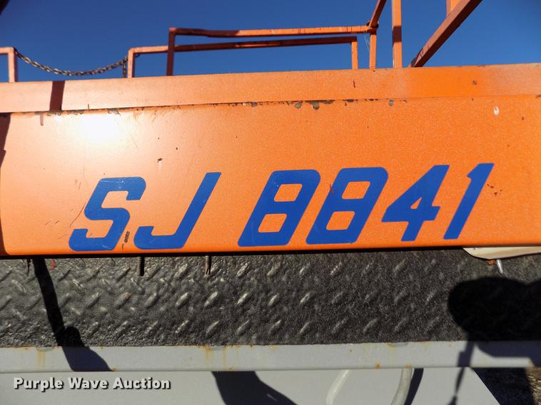 image for item DY9152 2003 Skyjack SJ8841 scissor lift