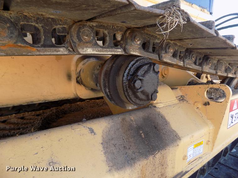 image for item DY9154 2007 Rayco C87FM XP Super Crawler brush cutter