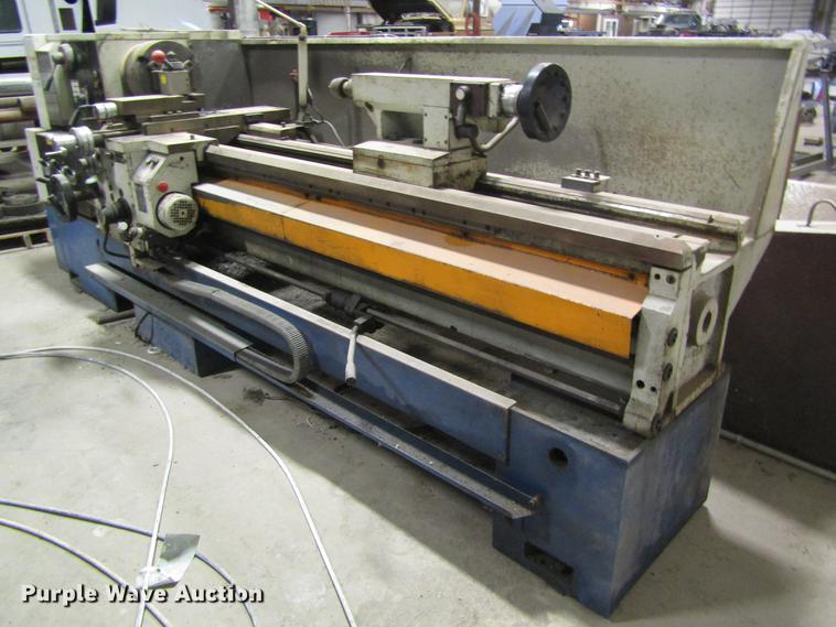image for item EH9326 Summit lathe