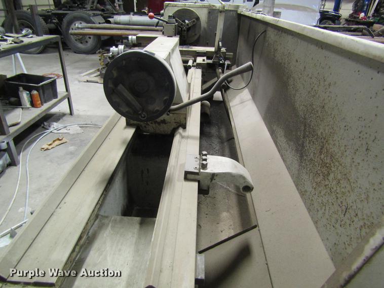 image for item EH9326 Summit lathe