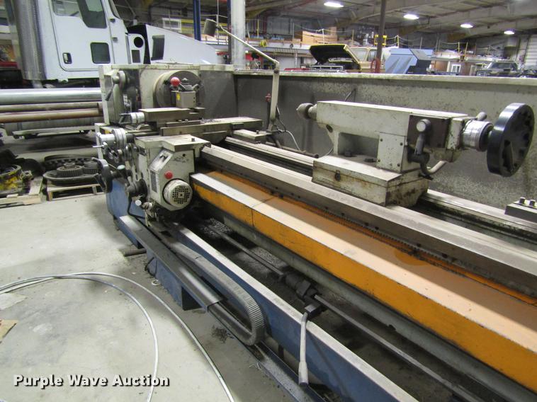 image for item EH9326 Summit lathe