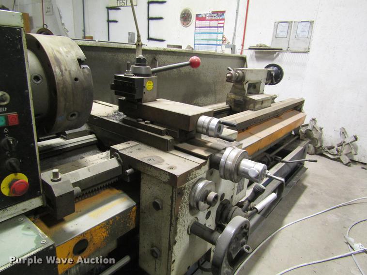 image for item EH9326 Summit lathe