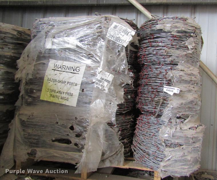 image for item EH9342 (27) rolls Red barb wire