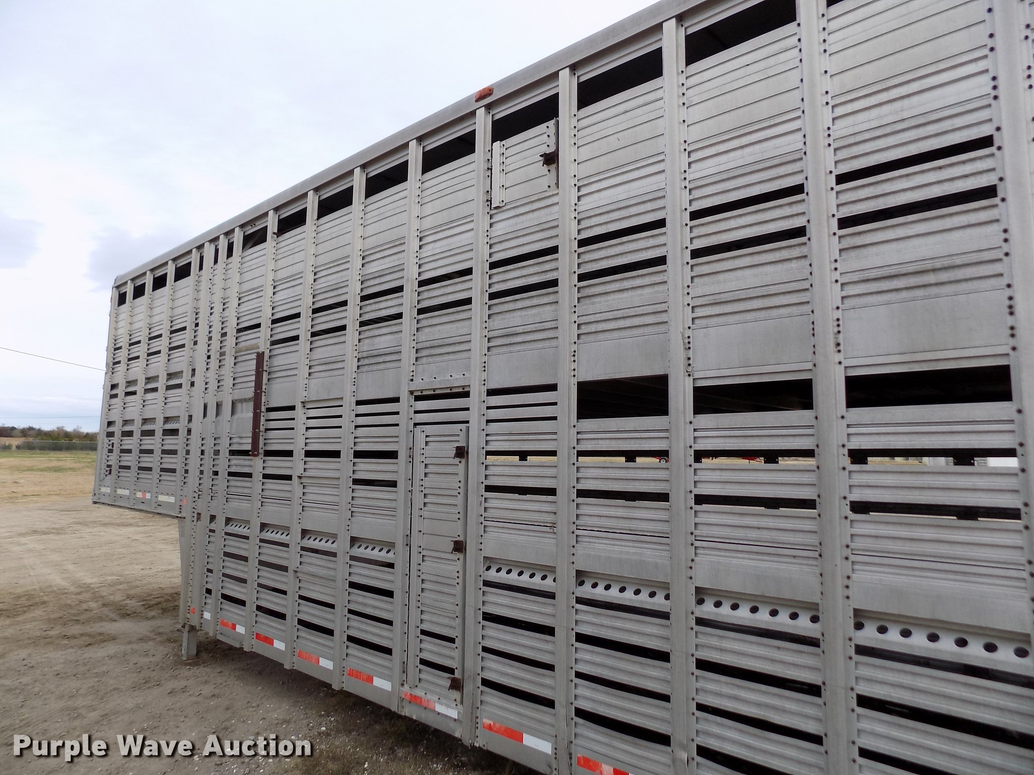 1974 Wilson Cattle Pot livestock trailer in Plainville, KS Item