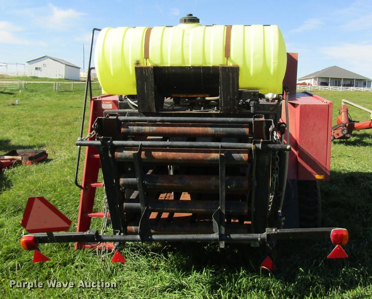 image for item DB2006 1999 New Holland 595 square baler