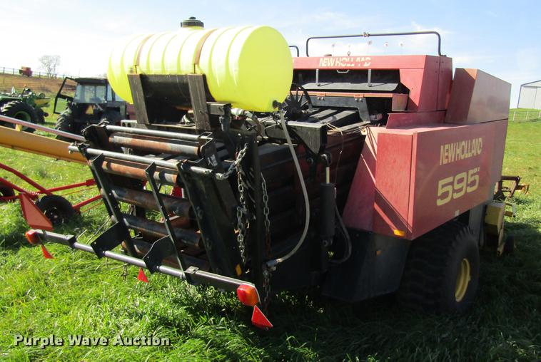 image for item DB2006 1999 New Holland 595 square baler