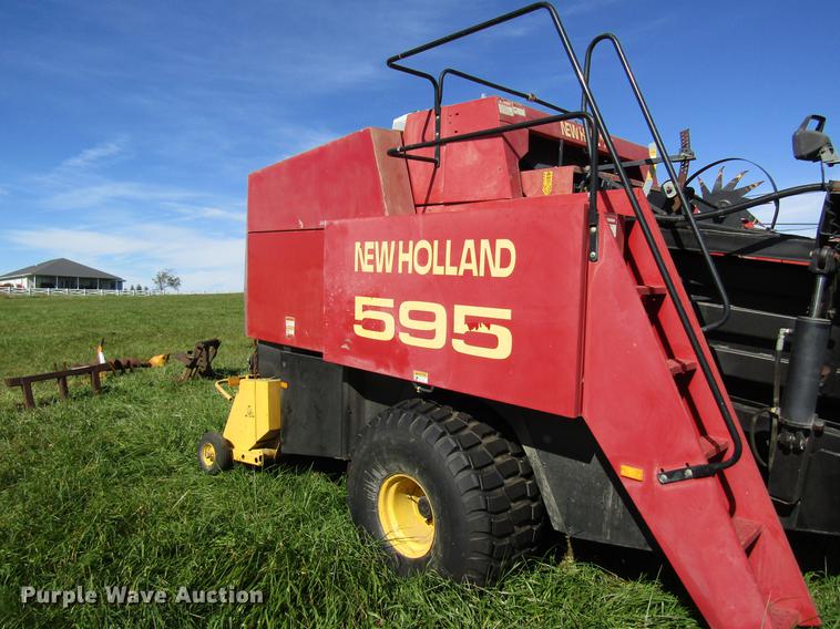 image for item DB2006 1999 New Holland 595 square baler