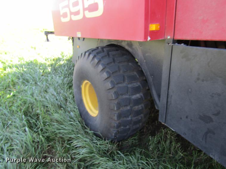 image for item DB2006 1999 New Holland 595 square baler