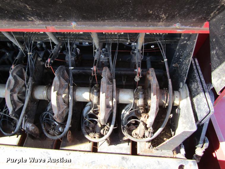 image for item DB2006 1999 New Holland 595 square baler