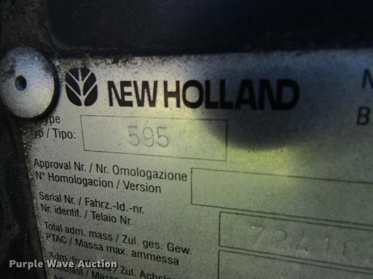 image for item DB2006 1999 New Holland 595 square baler