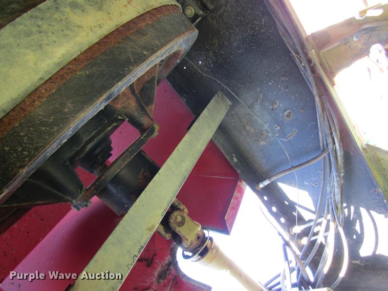 image for item DB2006 1999 New Holland 595 square baler