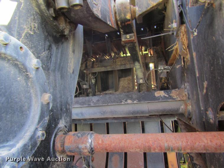 image for item DB2006 1999 New Holland 595 square baler