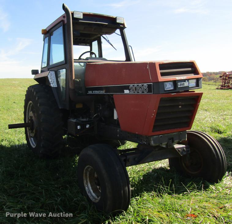 image for item DB2010 1988 Case IH 2096 tractor