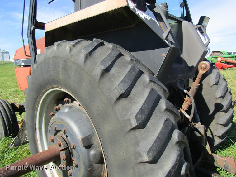 image for item DB2010 1988 Case IH 2096 tractor