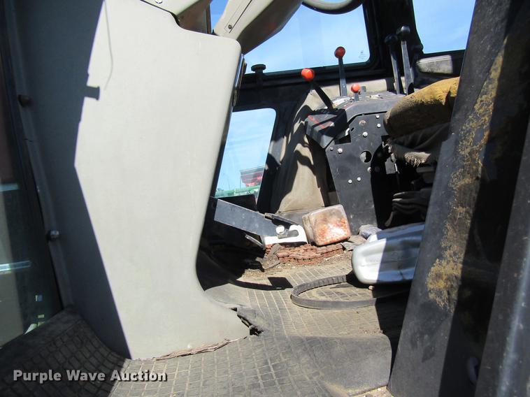 image for item DB2010 1988 Case IH 2096 tractor