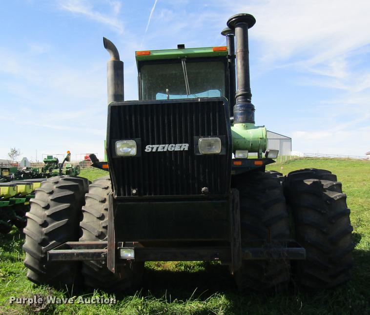 image for item DB2012 1984 Steiger Panther IV KM325 tractor