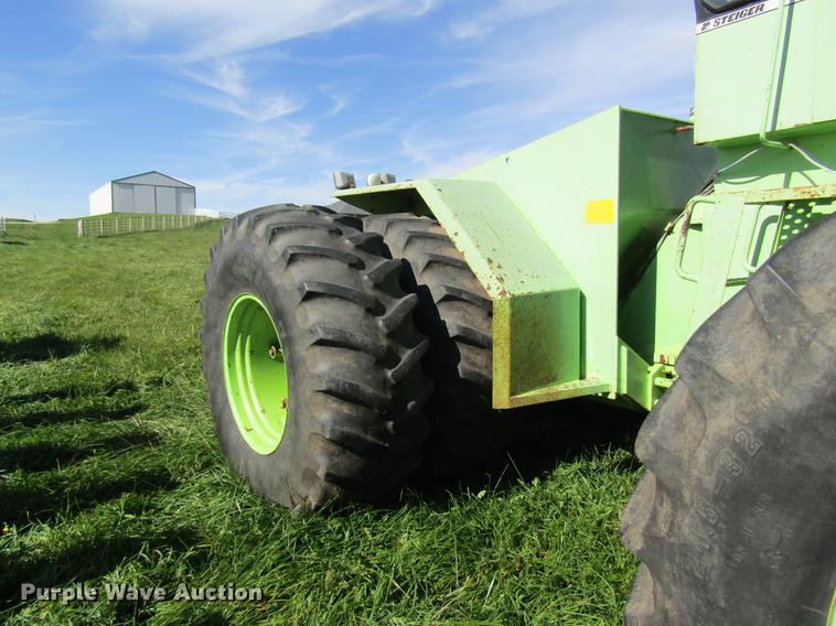 image for item DB2012 1984 Steiger Panther IV KM325 tractor