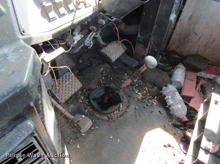 image for item DB2012 1984 Steiger Panther IV KM325 tractor