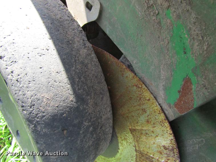 image for item DB2013 2010 John Deere 1770NT MaxEmerge XP planter