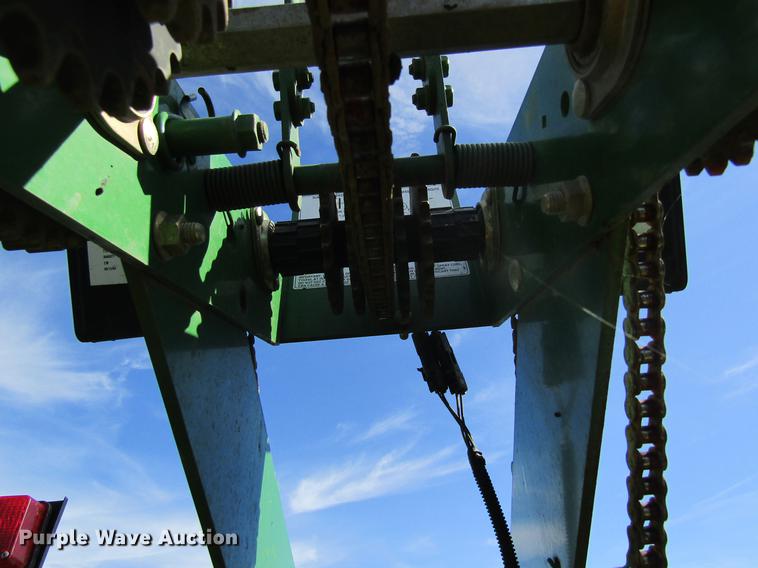 image for item DB2013 2010 John Deere 1770NT MaxEmerge XP planter