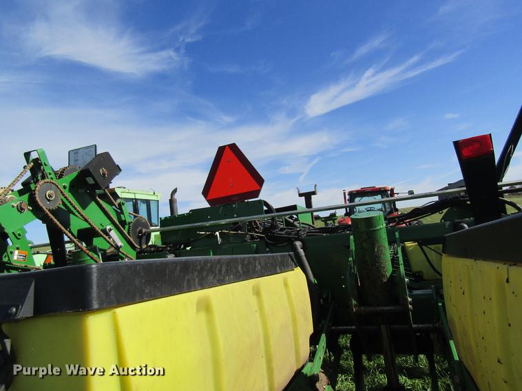 image for item DB2013 2010 John Deere 1770NT MaxEmerge XP planter