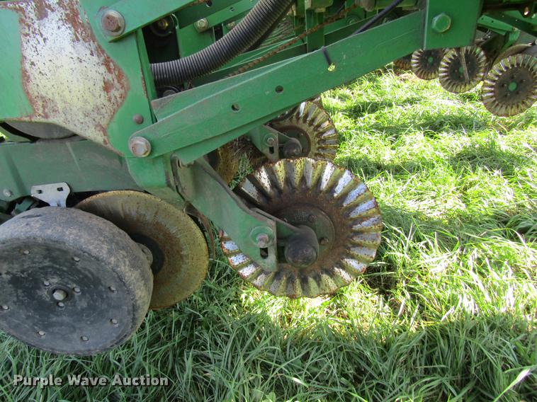 image for item DB2013 2010 John Deere 1770NT MaxEmerge XP planter