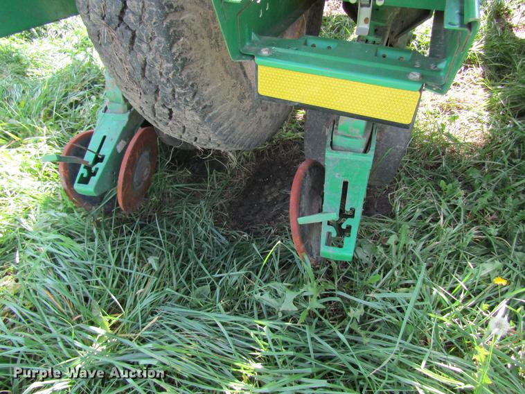 image for item DB2013 2010 John Deere 1770NT MaxEmerge XP planter
