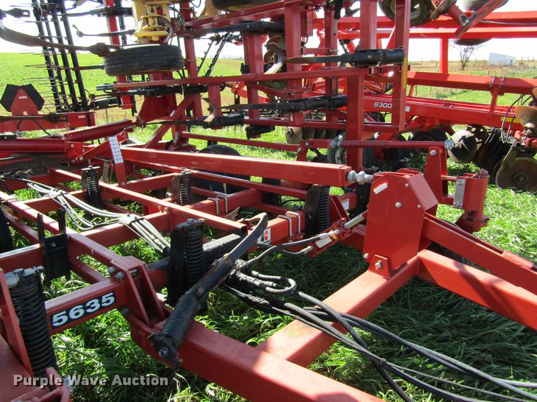 image for item DB2016 Krause 5635-42 field cultivator