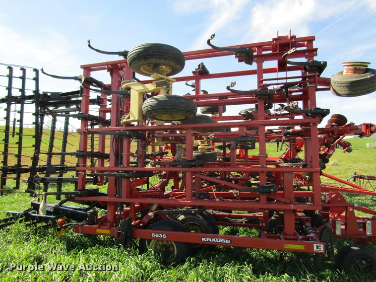 image for item DB2016 Krause 5635-42 field cultivator