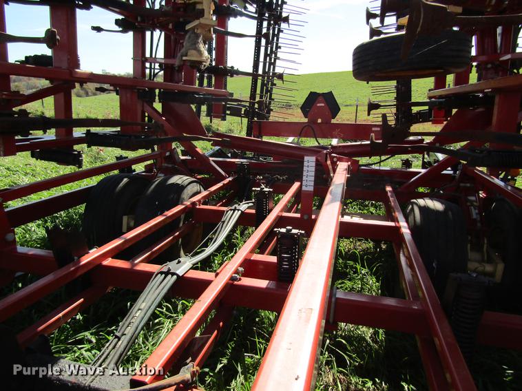 image for item DB2016 Krause 5635-42 field cultivator