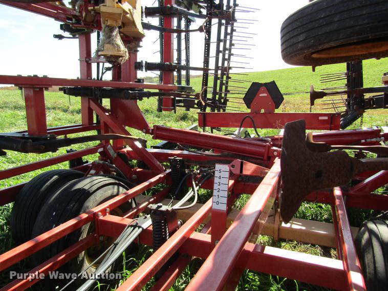 image for item DB2016 Krause 5635-42 field cultivator