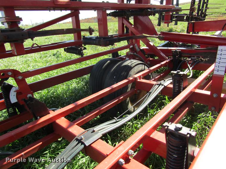 image for item DB2016 Krause 5635-42 field cultivator