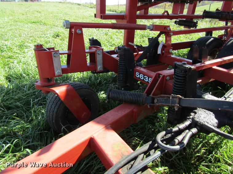 image for item DB2016 Krause 5635-42 field cultivator