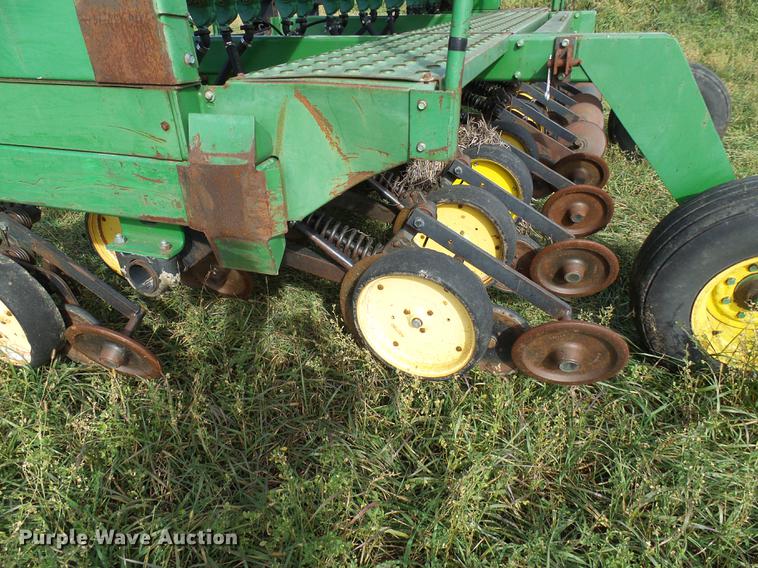 image for item DB2024 (2) John Deere 750 grain drills