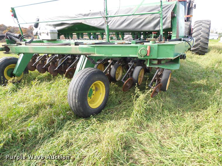 image for item DB2024 (2) John Deere 750 grain drills