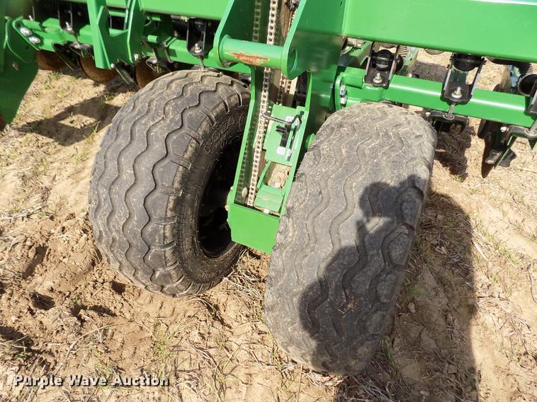 image for item DB9060 2014 Great Plains 3S-5000HD-6010 grain drill