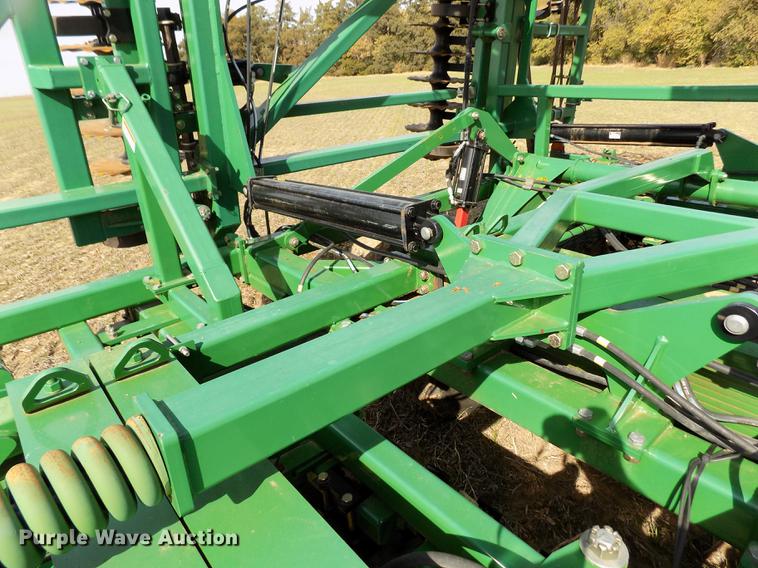 image for item DB9061 2014 Great Plains Turbo Max 4000TM vertical tillage