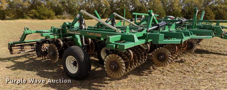 image for item DB9061 2014 Great Plains Turbo Max 4000TM vertical tillage