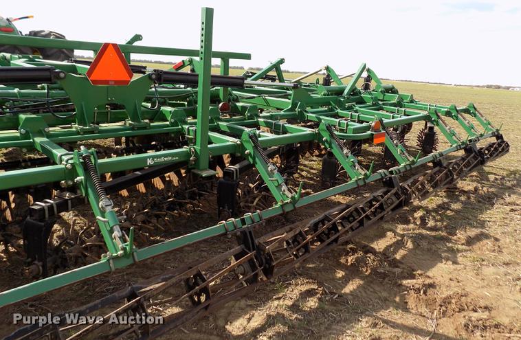 image for item DB9061 2014 Great Plains Turbo Max 4000TM vertical tillage