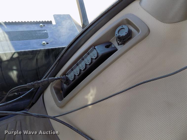 image for item DB9062 2012 John Deere 9410R 4WD tractor