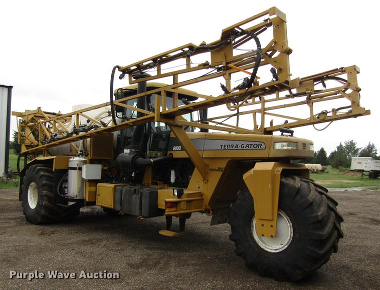 image for item DC0071 2006 Ag-Chem TerraGator 6103 sprayer