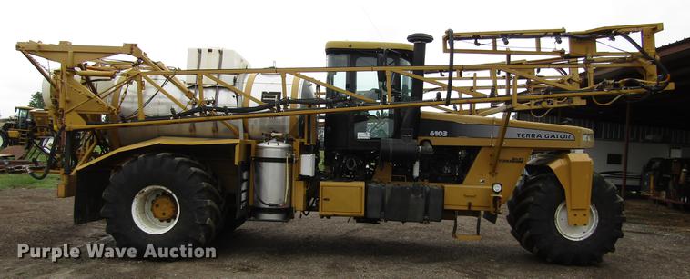 image for item DC0071 2006 Ag-Chem TerraGator 6103 sprayer