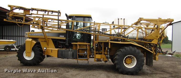 image for item DC0071 2006 Ag-Chem TerraGator 6103 sprayer