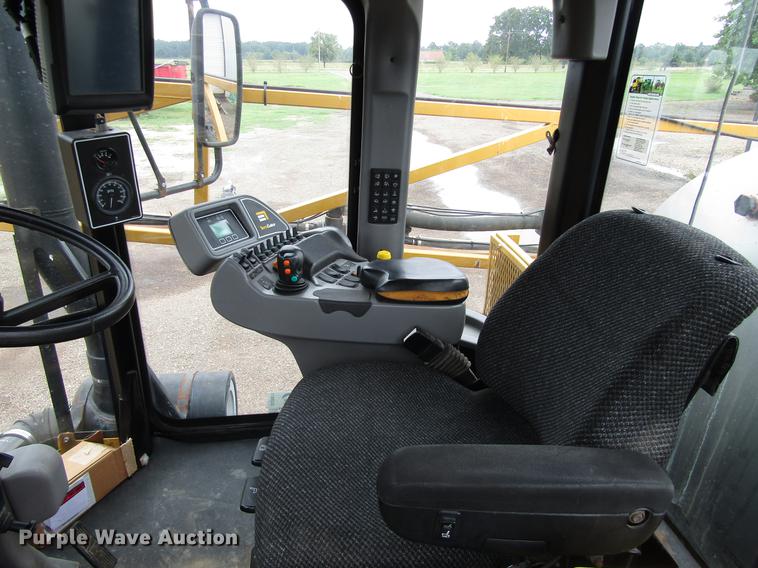 image for item DC0071 2006 Ag-Chem TerraGator 6103 sprayer