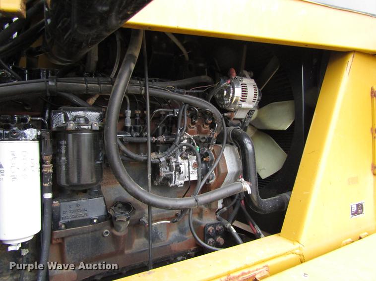 image for item DC0071 2006 Ag-Chem TerraGator 6103 sprayer