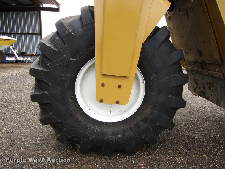 image for item DC0071 2006 Ag-Chem TerraGator 6103 sprayer