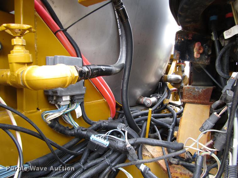 image for item DC0071 2006 Ag-Chem TerraGator 6103 sprayer