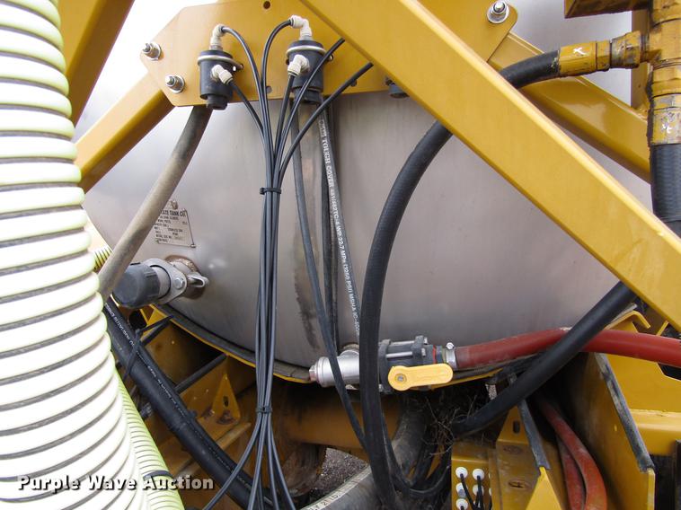 image for item DC0071 2006 Ag-Chem TerraGator 6103 sprayer